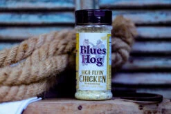 Blues Hog High Flyin Chicken Seasoning 6.5 Oz -Kamado Joe Winkel image 190