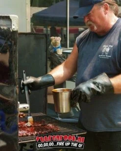 Blues Hog Tennessee Red1 Gallon 14 Blues Hog Tennessee Red1 Gallon -Kamado Joe Winkel image 32