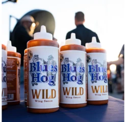 Blues Hog Wild Wing Sauce Squeeze Bottle 24 Oz -Kamado Joe Winkel image 610